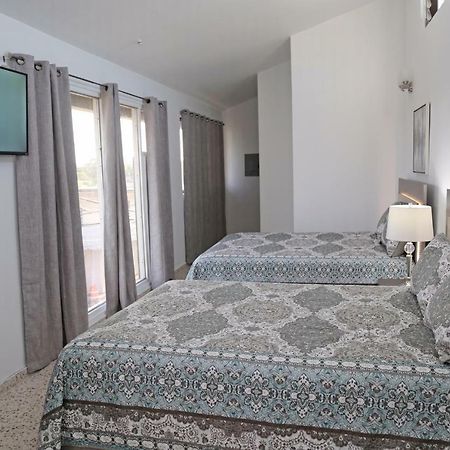 Itza-Bella Suites Isabela Kültér fotó